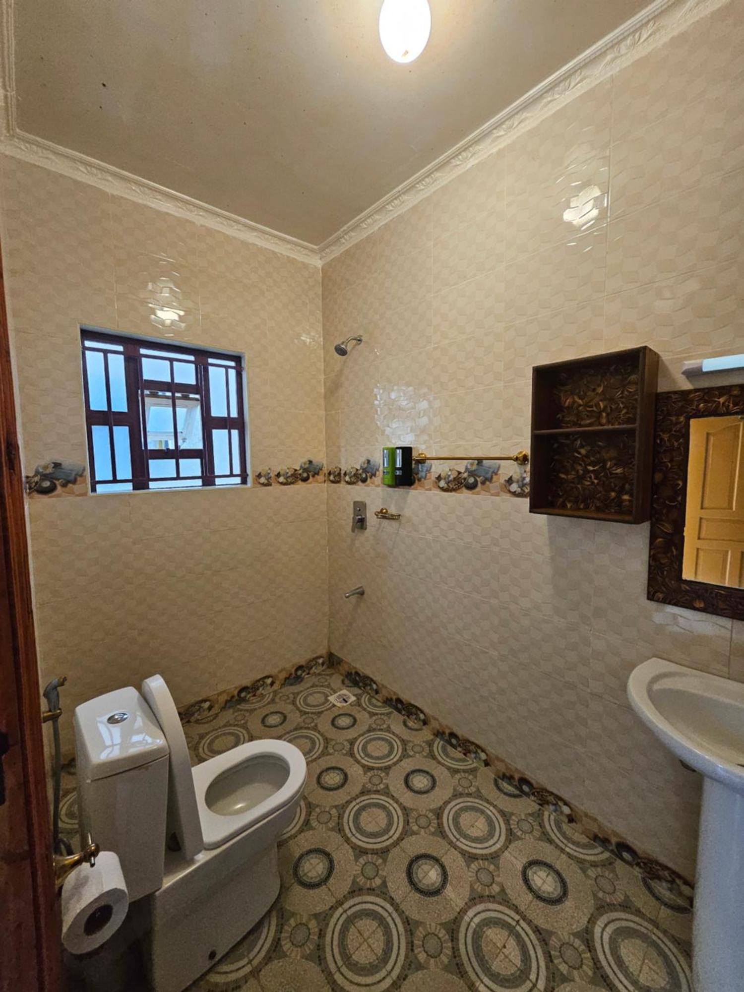 Grand Amoena Guest House ไนวาชา ภายนอก รูปภาพ